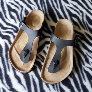 Black leather Birkenstock size 7
